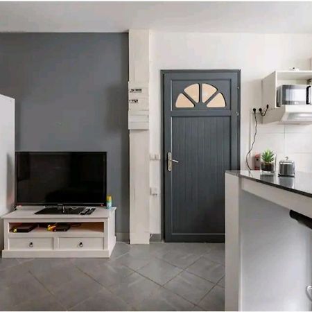 Apartamento Studio Montélimar cosy, calme, NETFLIX +WIFI Exterior foto